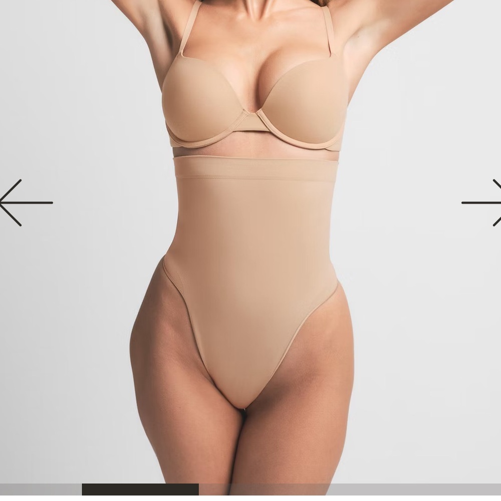 New Skims seamless sculpt high waist thong size large color mica